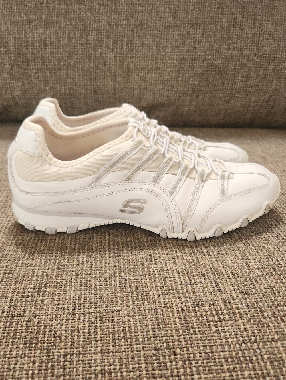 Skechers White Bikers Trainers Oxford Sneaker 7.5 Athletic Shoes Sneakerina Y2K